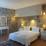 Kallista Hotel *