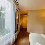 Hotel Kallista