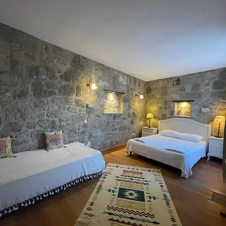 Kallista Otel Çeşme